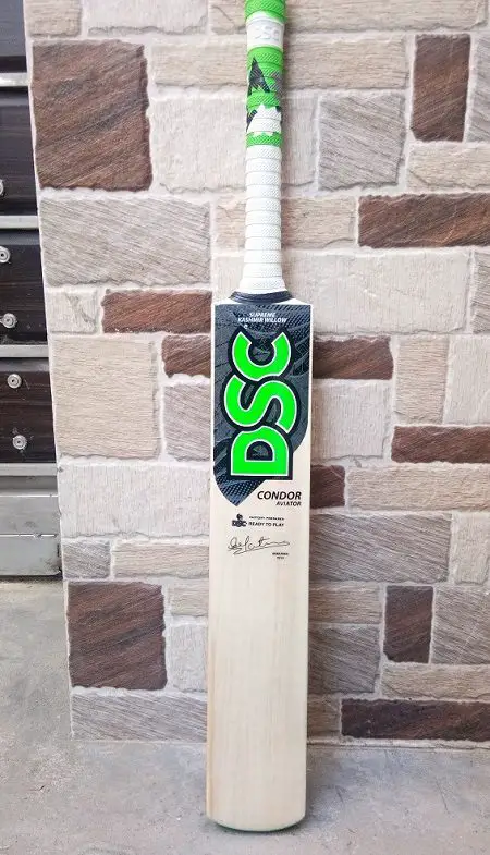 Kashmir willow Cricket Bat