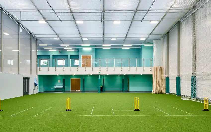 How-Play-Indoor-Cricket-feat